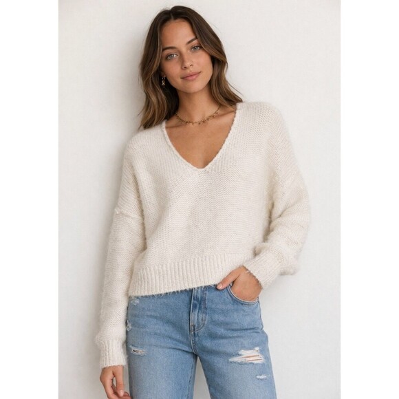 Free People Sweaters - Free People We The Free Theo Cropped V Neck Sweater Ivory Knit Womens XS